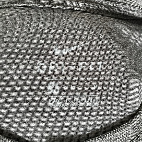 Nike Dri-Fit Dark Gray T-Shirt Medium - Picture 6 of 6